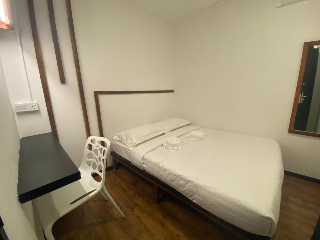 Kuching Hotel Bagian luar foto