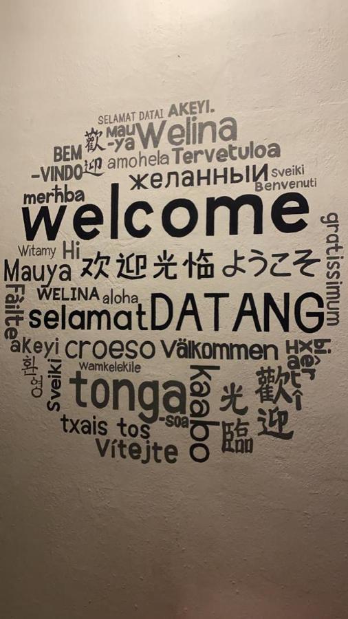 Kuching Hotel Bagian luar foto
